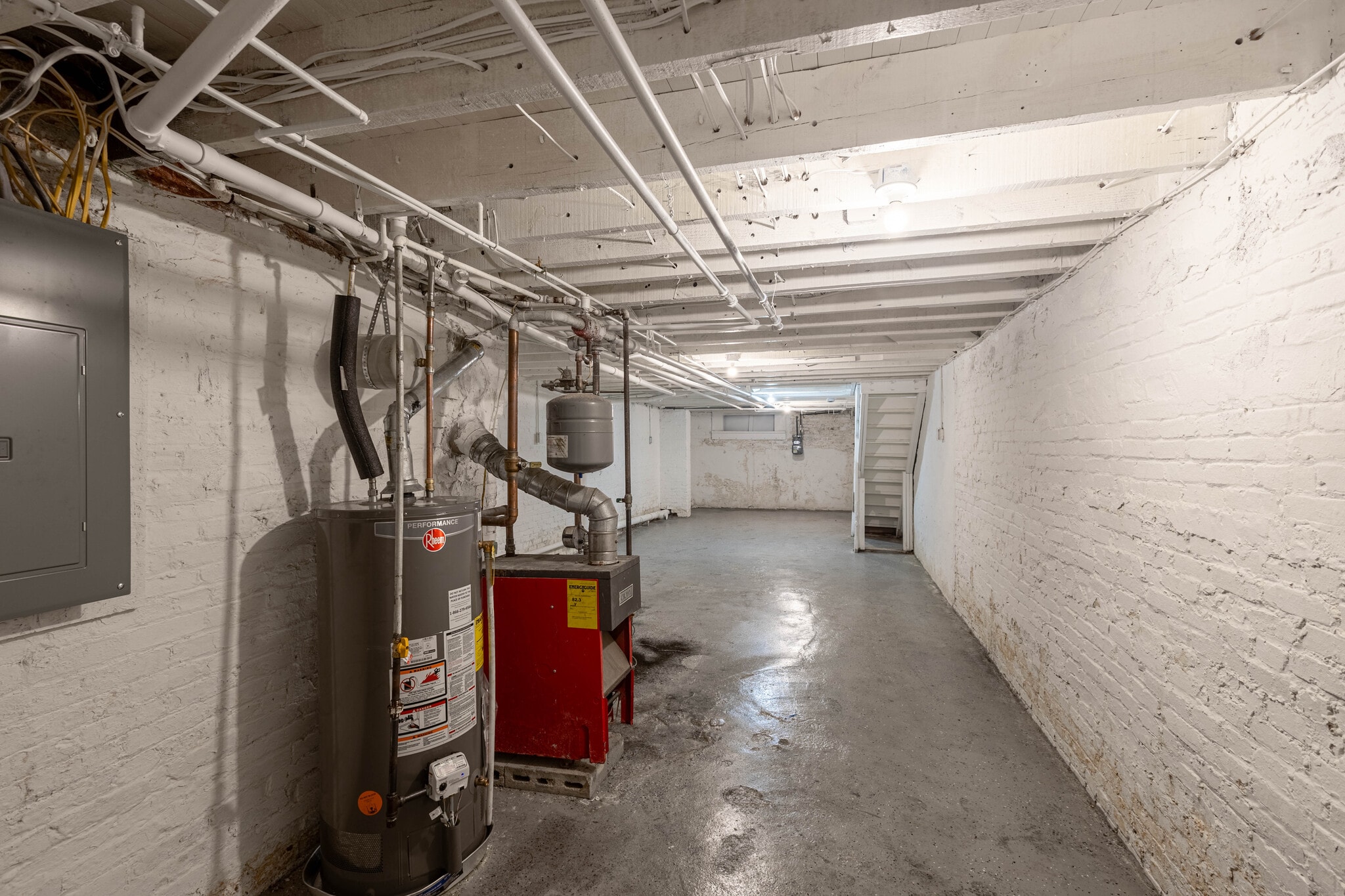 Building Photo - 3205 E Monument St