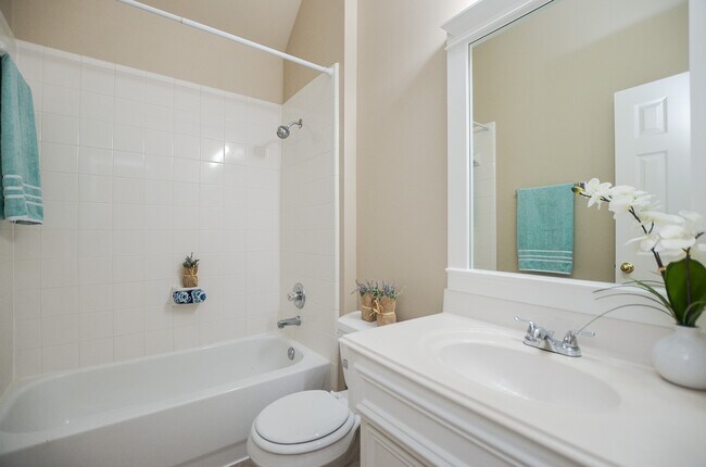 Building Photo - 2811 Willow Fork Dr