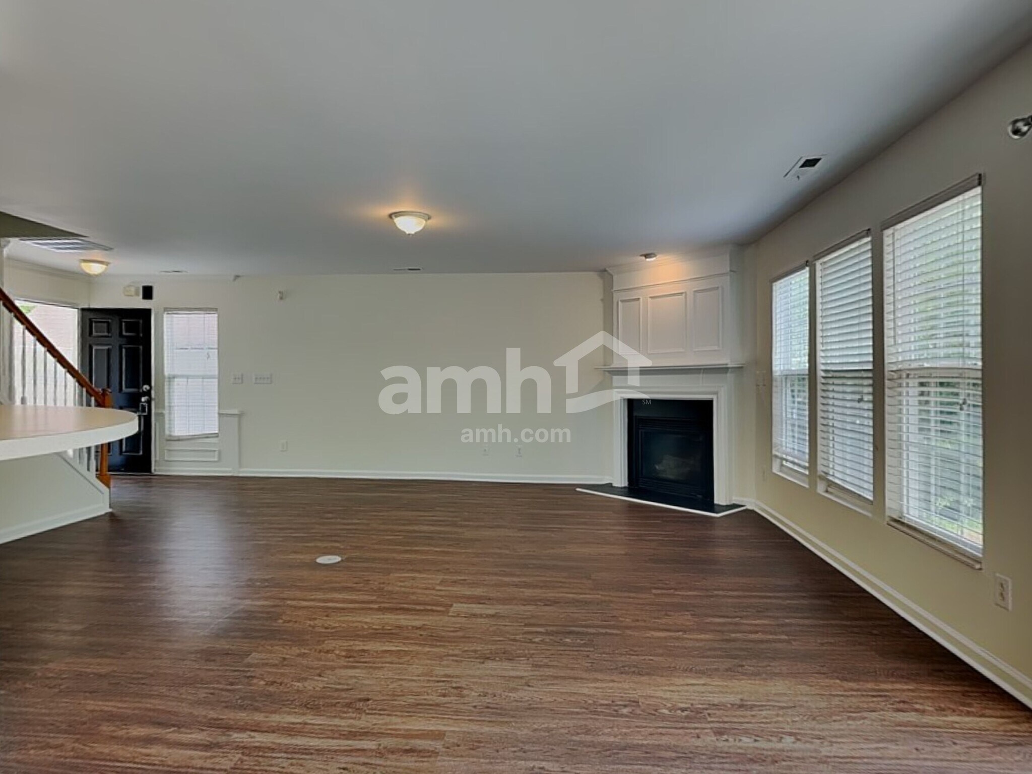 Building Photo - 2002 Gushing Dr