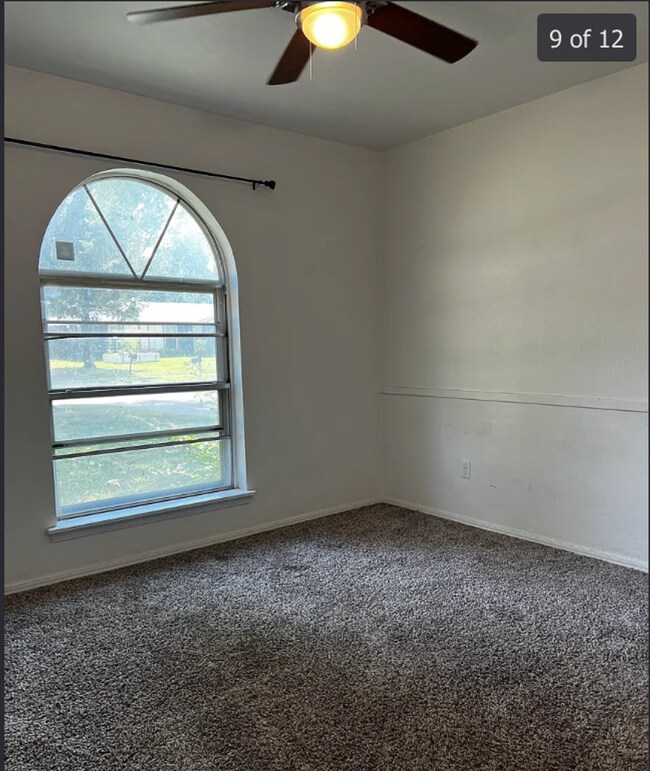 Building Photo - 108 W Waco Pl