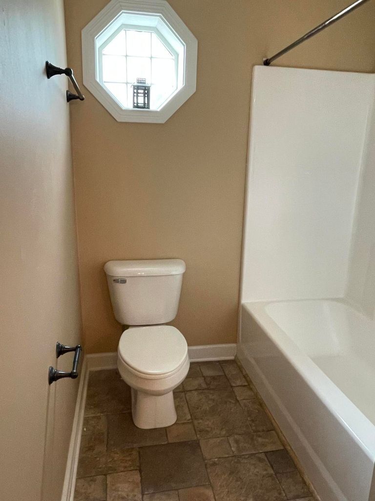 Master Bath 2 - 3309 Godfrey St