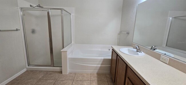 Building Photo - 3930 SW 57th Terrace