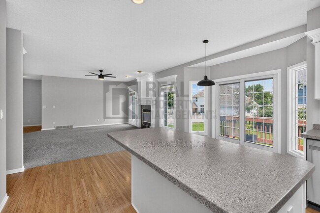Building Photo - 2305 NE Hanover Ct