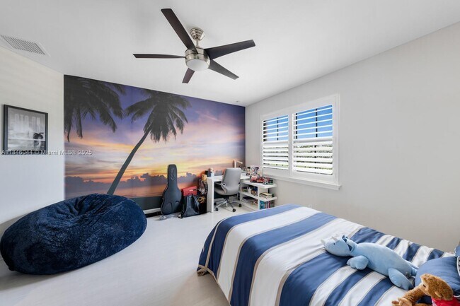Building Photo - 8545 Watercrest Cir E