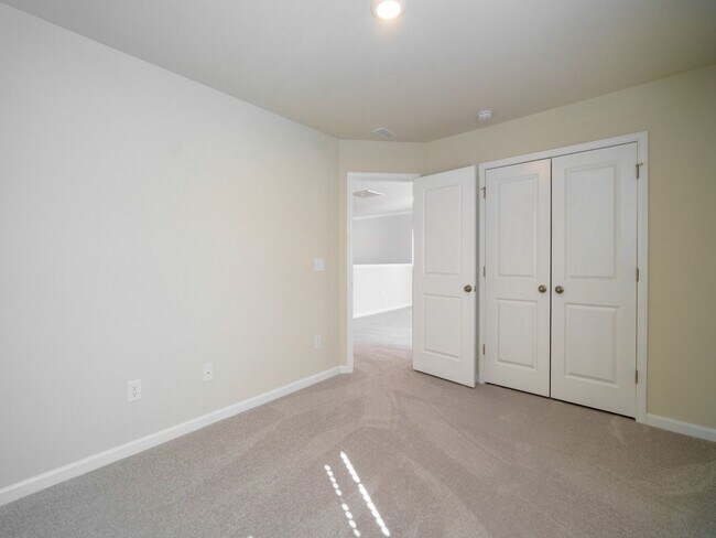 Building Photo - 10019 Ventfort Hall Dr