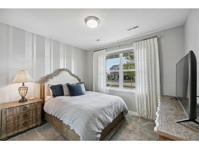 Building Photo - 9337 Bridle Way