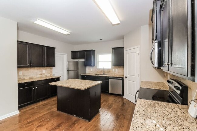 Building Photo - 345 Westridge Cir