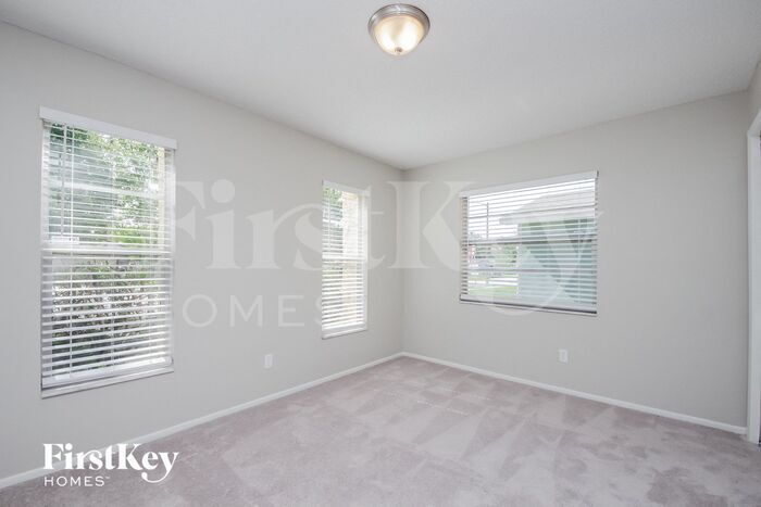 Building Photo - 443 Elkwood Ln