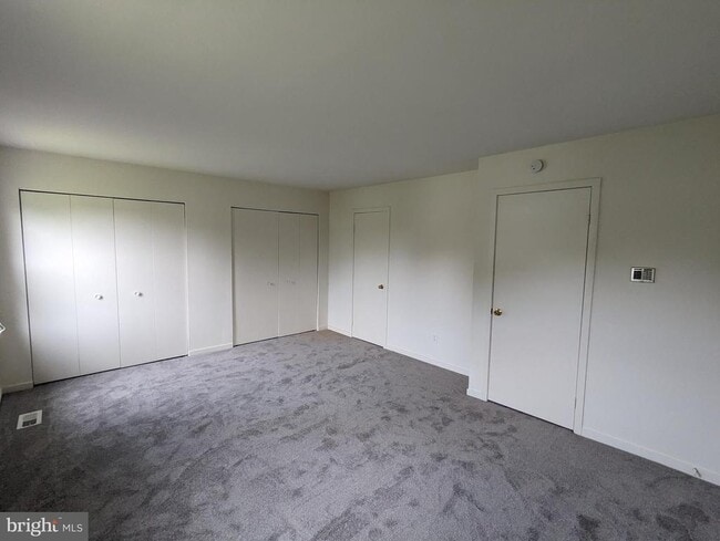 Building Photo - 5408 Lister Ct