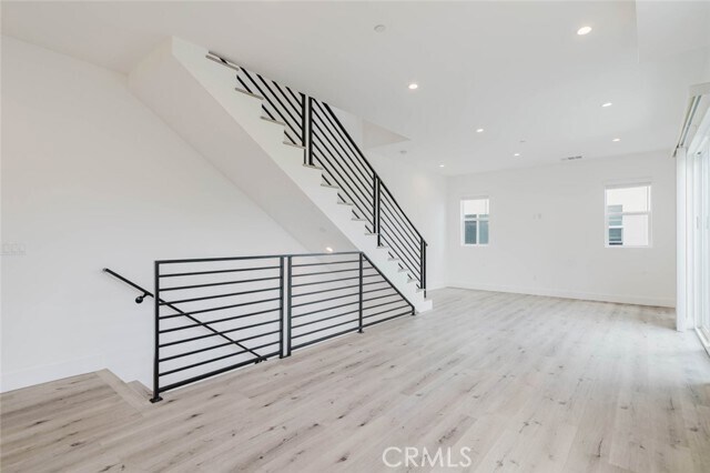Building Photo - 10853 Otsego St
