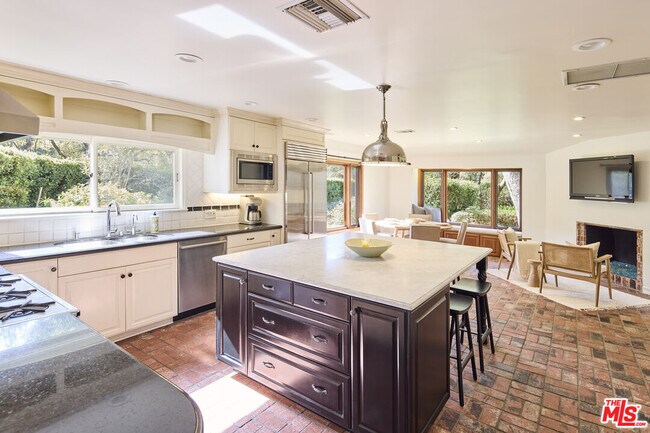 Building Photo - 6138 Ramirez Canyon Rd