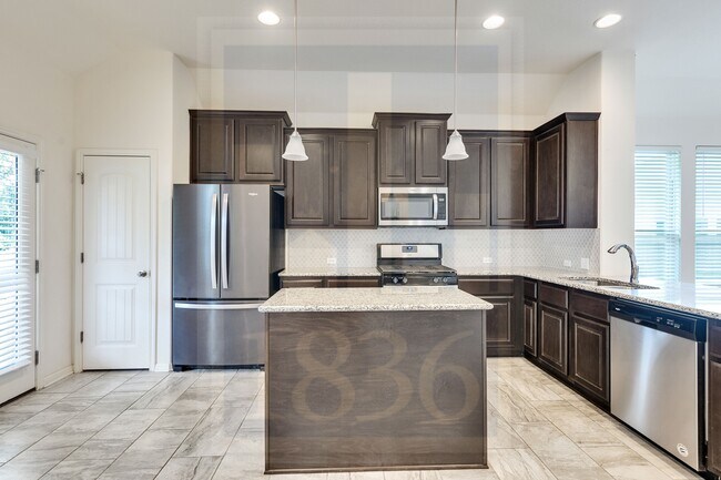 Building Photo - 872 Centerra Hills Cir