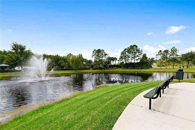 Building Photo - Timber Isle 4 bedroom home 2 bath home on a corner lot with New Kitchen Appliances!