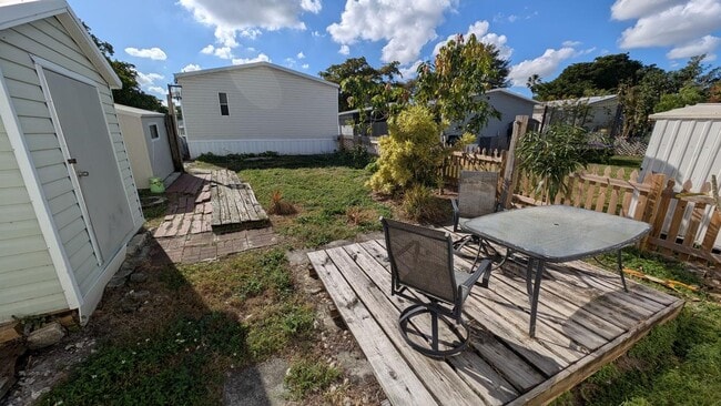 Building Photo - 3023 SW 50th St