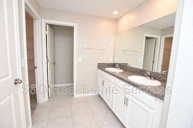 Building Photo - 5643 Keaton Springs Dr