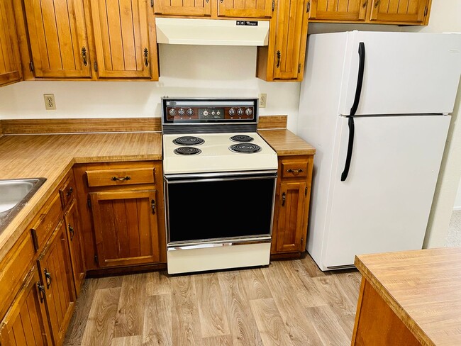 Building Photo - Wonderful South Salem Home in great neighborhood.