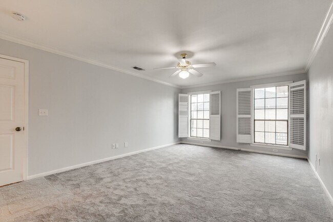 Building Photo - 2-BEDROOM, 2-BATHROOM CONDOMINIUM AT FARMINGTON COMMONS