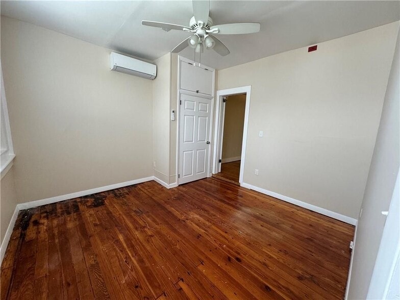 Building Photo - 38 Freebody St