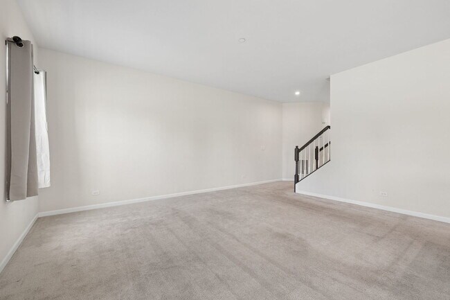 Building Photo - 3404 Helene Rieder Dr