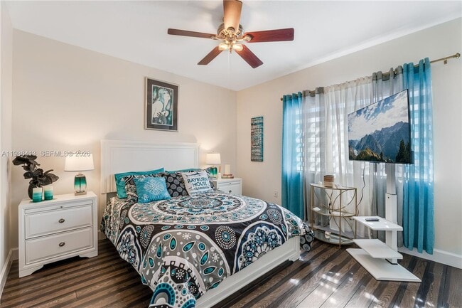 Building Photo - 2126 NE 38th Rd