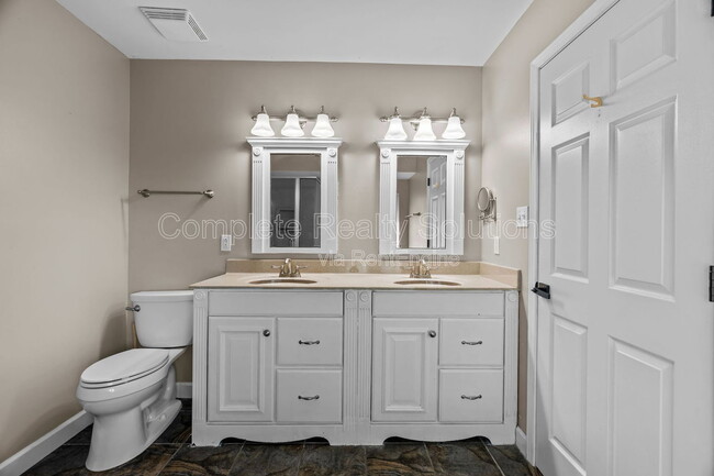 Building Photo - 16610 Green Needle Ct