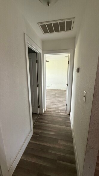 Building Photo - 3307 Minniear Ave