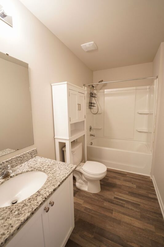Building Photo - 44 Sunrise Cir