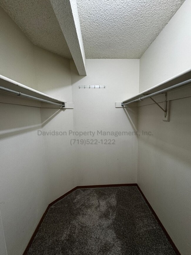 Building Photo - 2129 Troy Ct