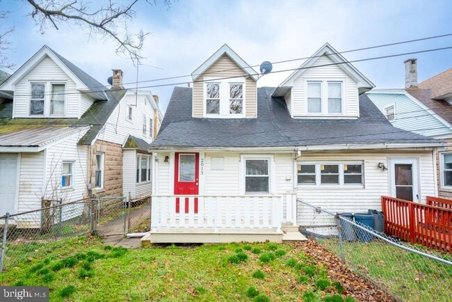 Building Photo - 2013 Edgmont Ave