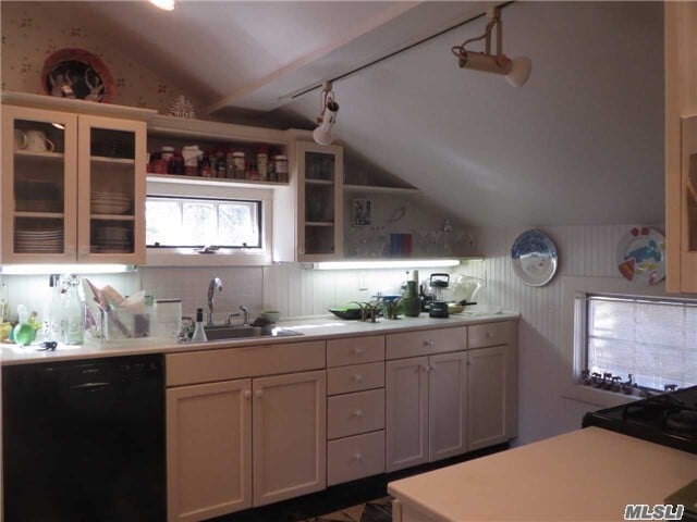 Building Photo - 725 Shipyard Ln