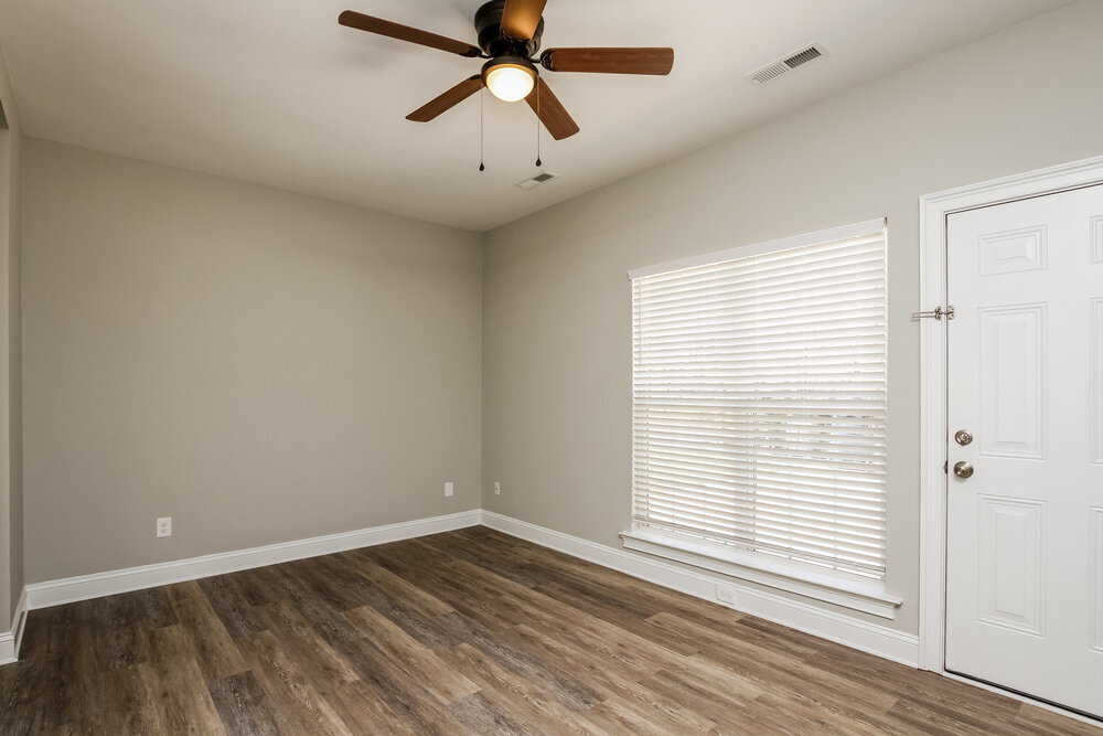 Building Photo - 7728 Royal Park Ln