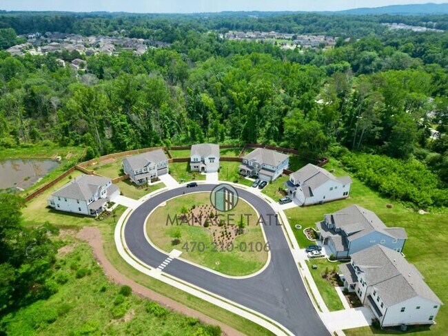 Building Photo - Beautiful 5 bedroom house in Cumming, GA