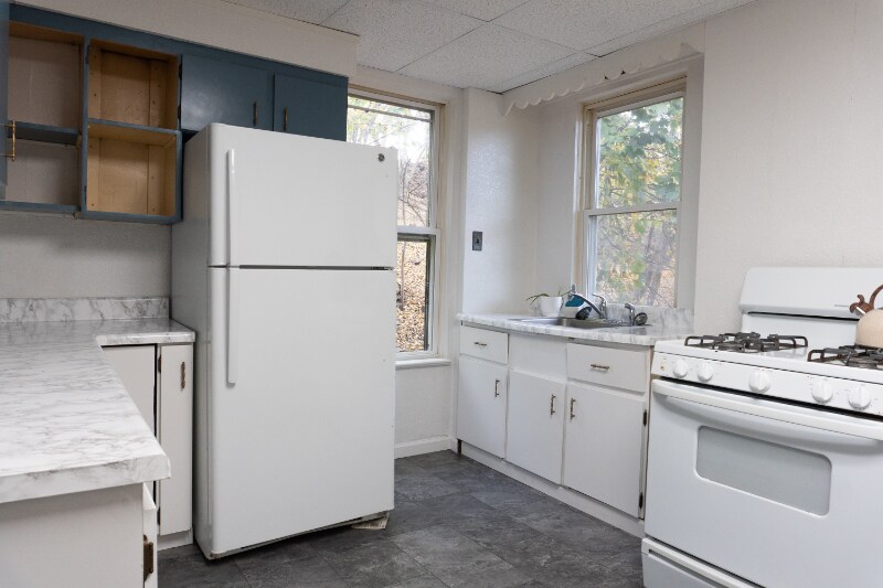 Building Photo - 299 N Balph Ave