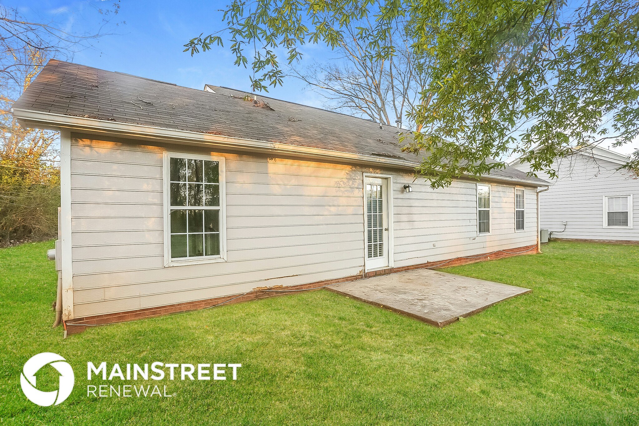 Building Photo - 4905 Farmview Dr