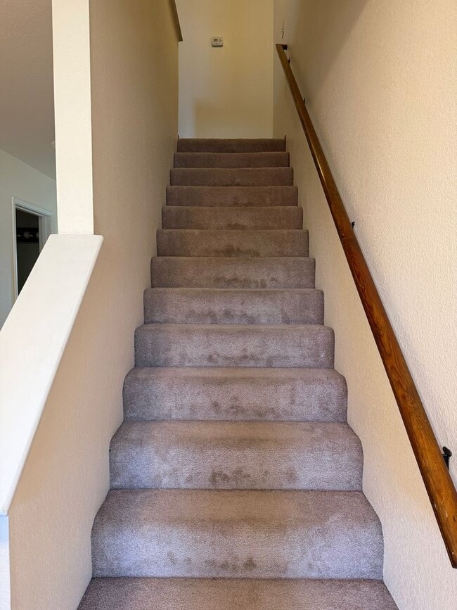 Building Photo - Jackson Townhome