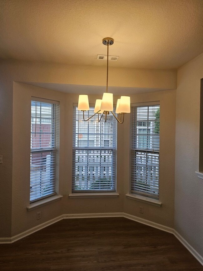 Building Photo - 604 Teton Cir