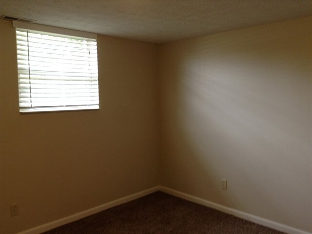 Building Photo - 60 Remington Ct