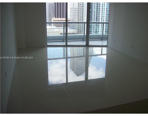 Building Photo - 475 Brickell Ave