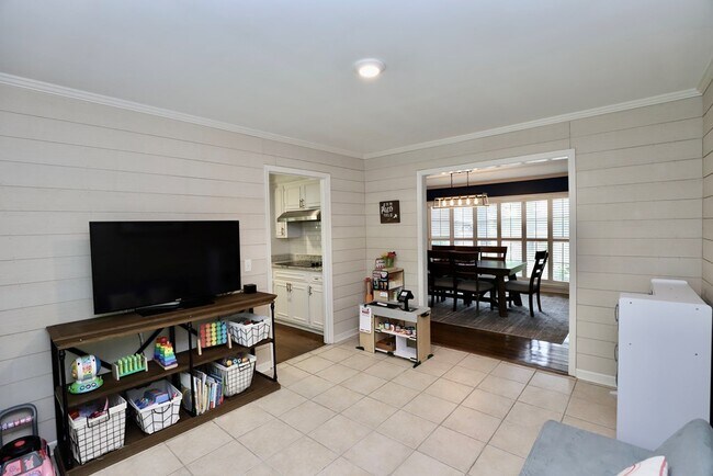 Building Photo - 2459 Clematis Trail