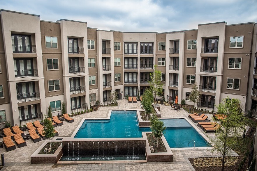 Berkshire Amber 5519 Arapaho Rd Dallas TX 75248 Apartment Finder