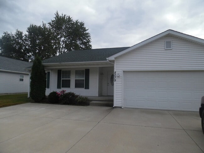 Primary Photo - 4-bedroom, 2-bathroom home in a great Eastside Terre Haute location.