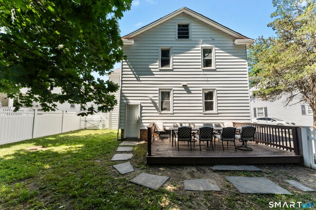 Building Photo - 41 Grasso Terrace