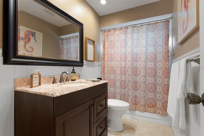 Building Photo - 6552 Waterford Cir