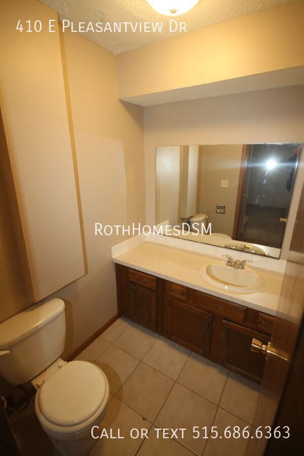 Building Photo - 410 E Pleasant Vw Dr