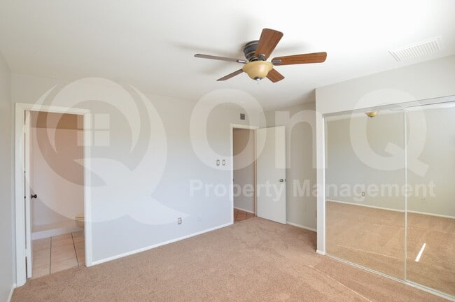 Building Photo - 1623 E Palmcroft Dr