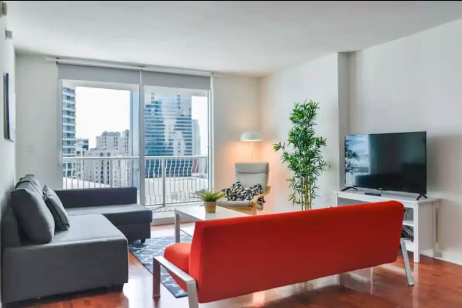 Building Photo - 1101 Brickell Ave