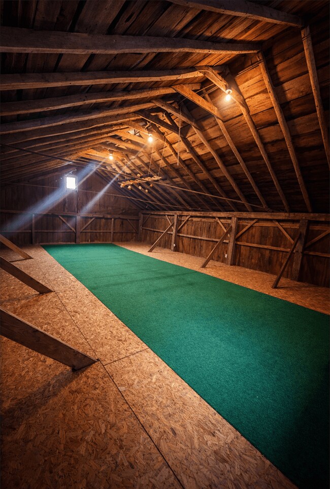 Building Photo - 4933 N Parma Rd