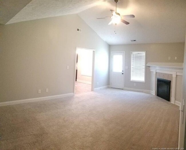 Building Photo - 181 Maria Drive