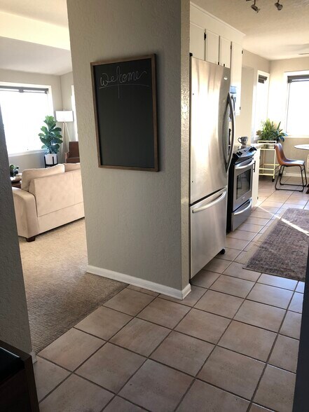 Interior Photo - 2625 13th Ave W