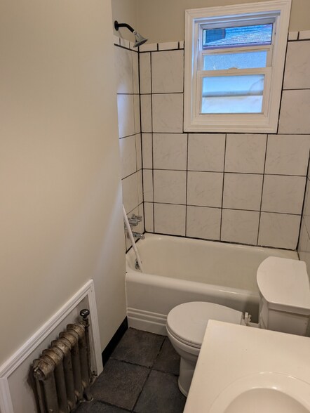 Building Photo - 69 Parkside Ave